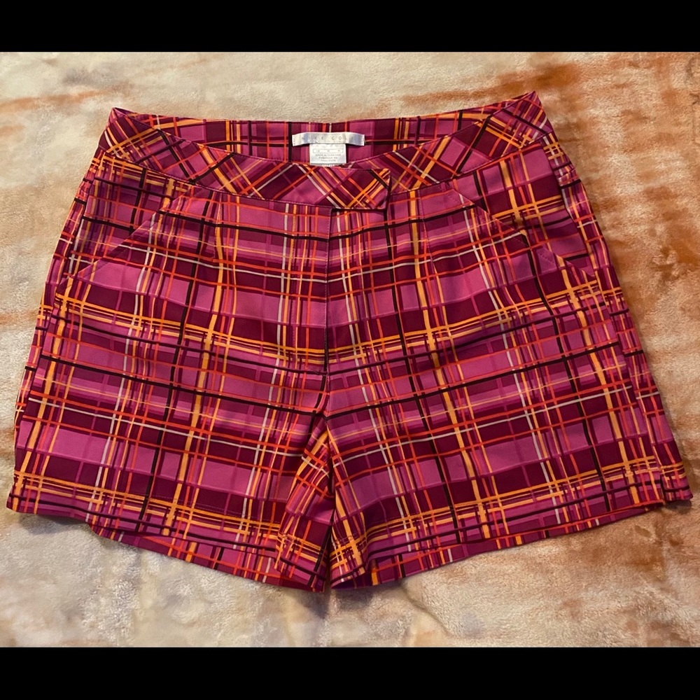 Ladies Nike golf shorts
